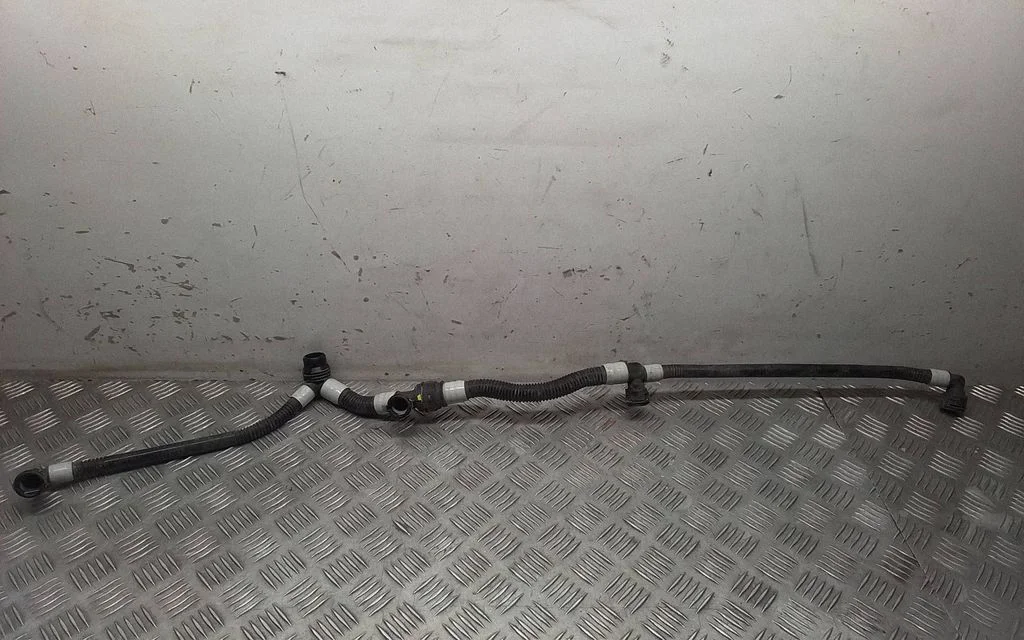 Engine coolant pipe/hose – Tesla Model Y (2020-)