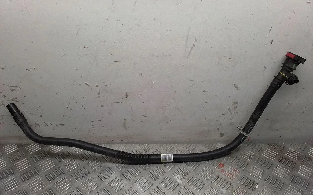 Engine coolant pipe/hose 375Y3GL030