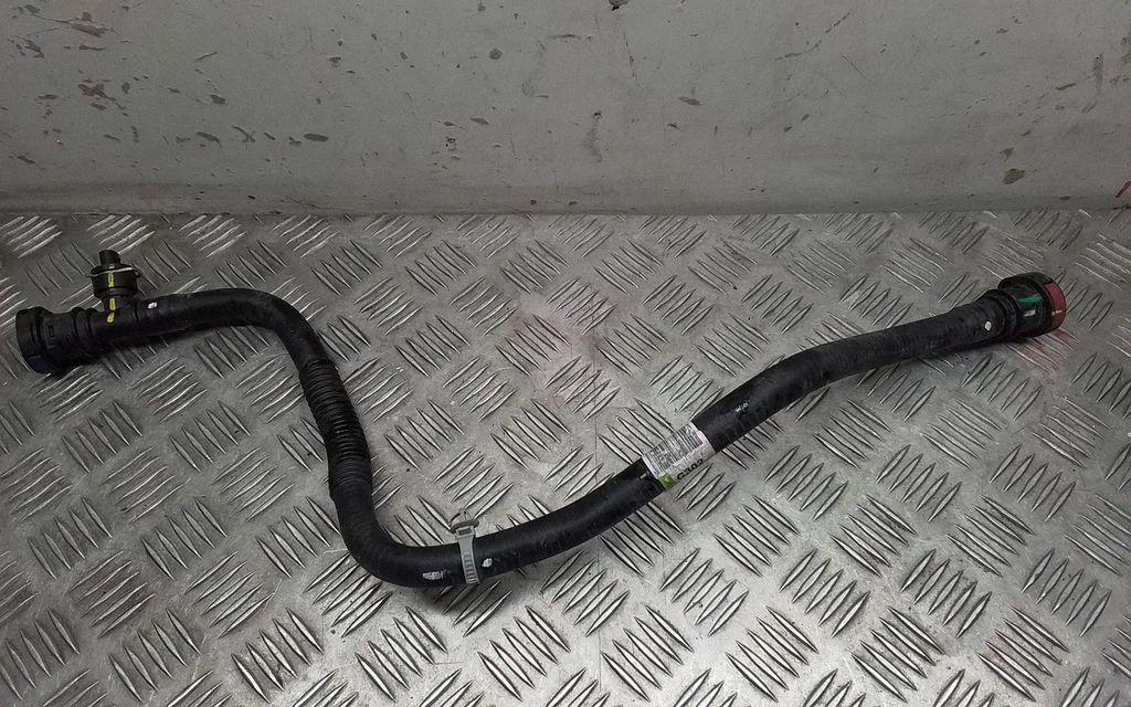 Engine coolant pipe/hose 375Y3GL040