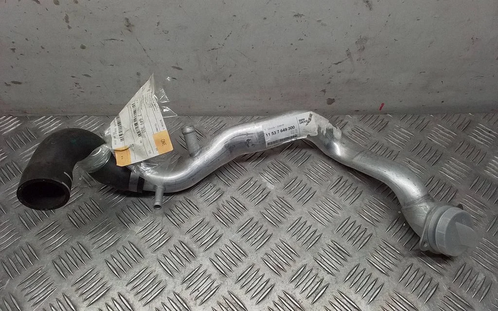 Mootori jahutusvedeliku toru / voolik – BMW 4-seeria F32 F33 (2013-2020)
