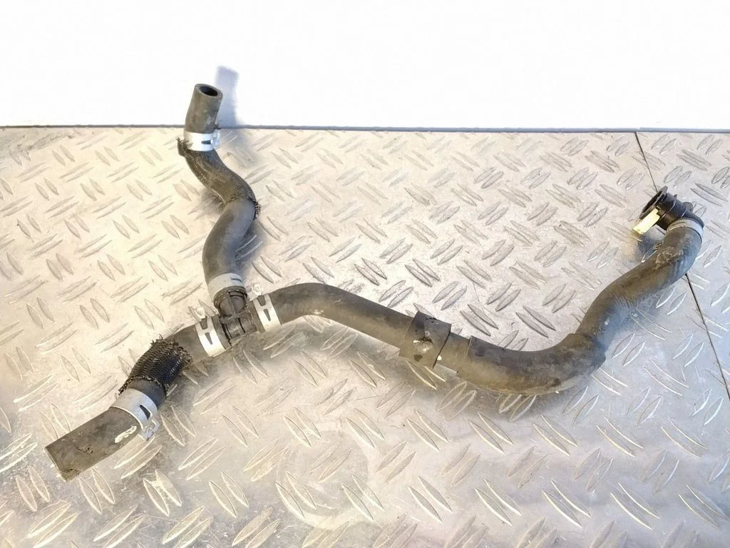 Engine coolant pipe/hose – Lexus RX 450H (2016-)
