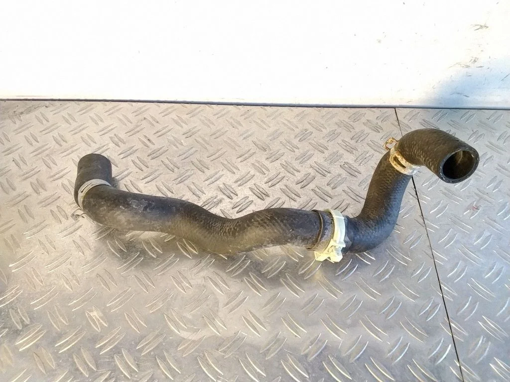 Engine coolant pipe/hose – Lexus RX 450H (2016-)