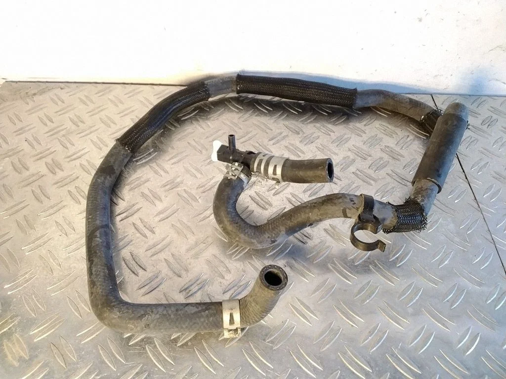 Engine coolant pipe/hose – Lexus RX 450H (2016-)