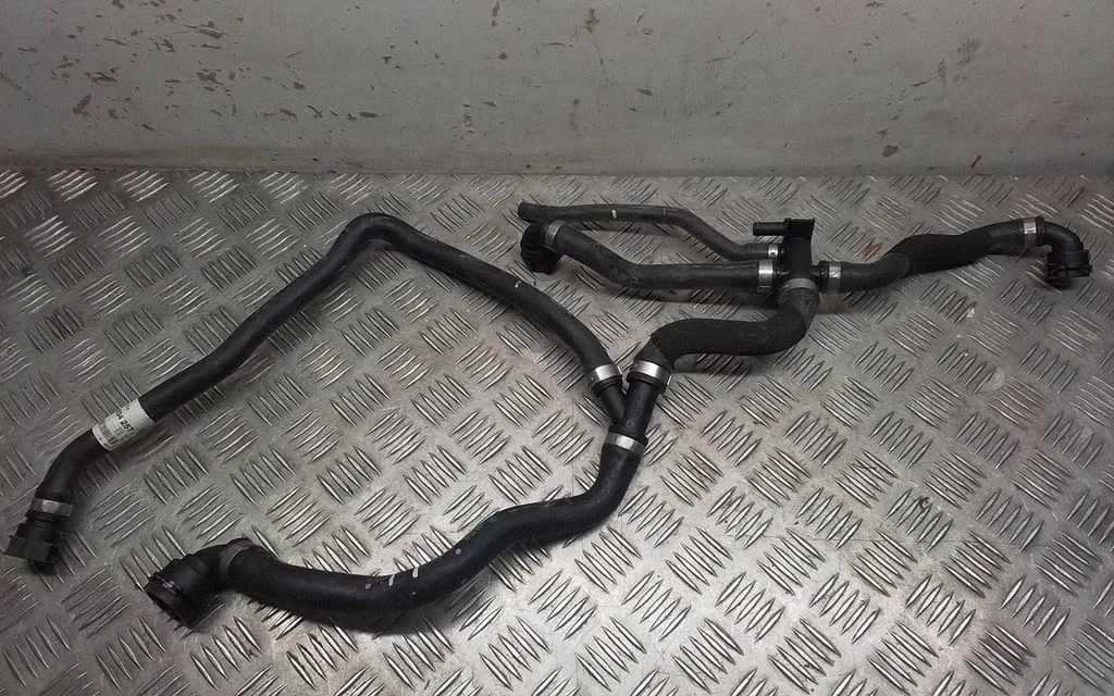 Mootori jahutusvedeliku toru / voolik – BMW X5 F15 (2013-2017)