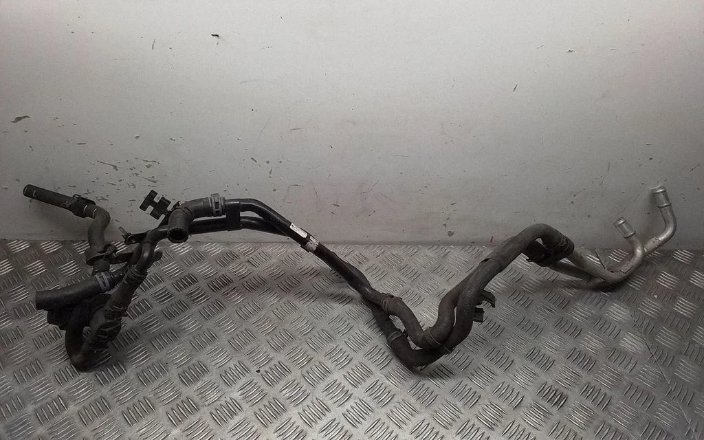 Mootori jahutusvedeliku toru / voolik – Porsche Cayenne (92A) (2010-2017)