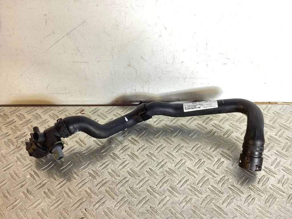 Engine coolant pipe/hose – Porsche Macan (95B) (2019-)