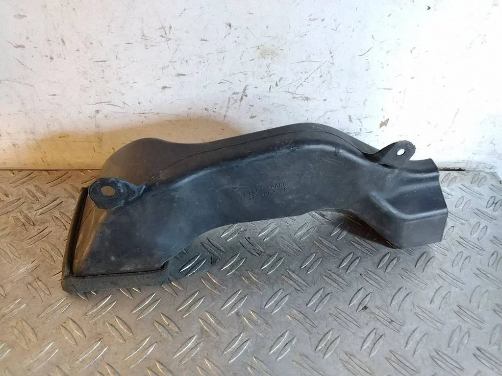 Cabin air duct channel – Toyota Land Cruiser (J150) (2009-)