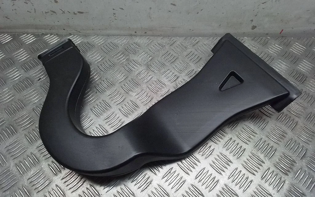 Cabin air duct channel – Tesla Model Y (2020-)