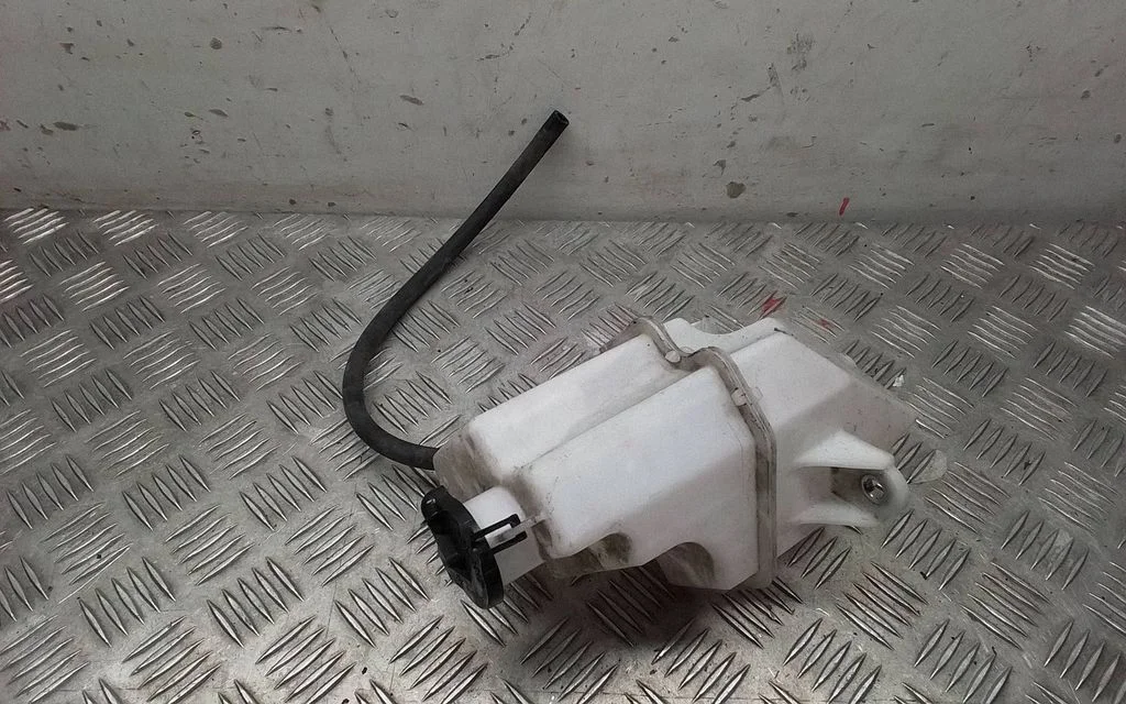 Coolant expansion tank/reservoir – Toyota RAV 4 (XA50) (2018-)