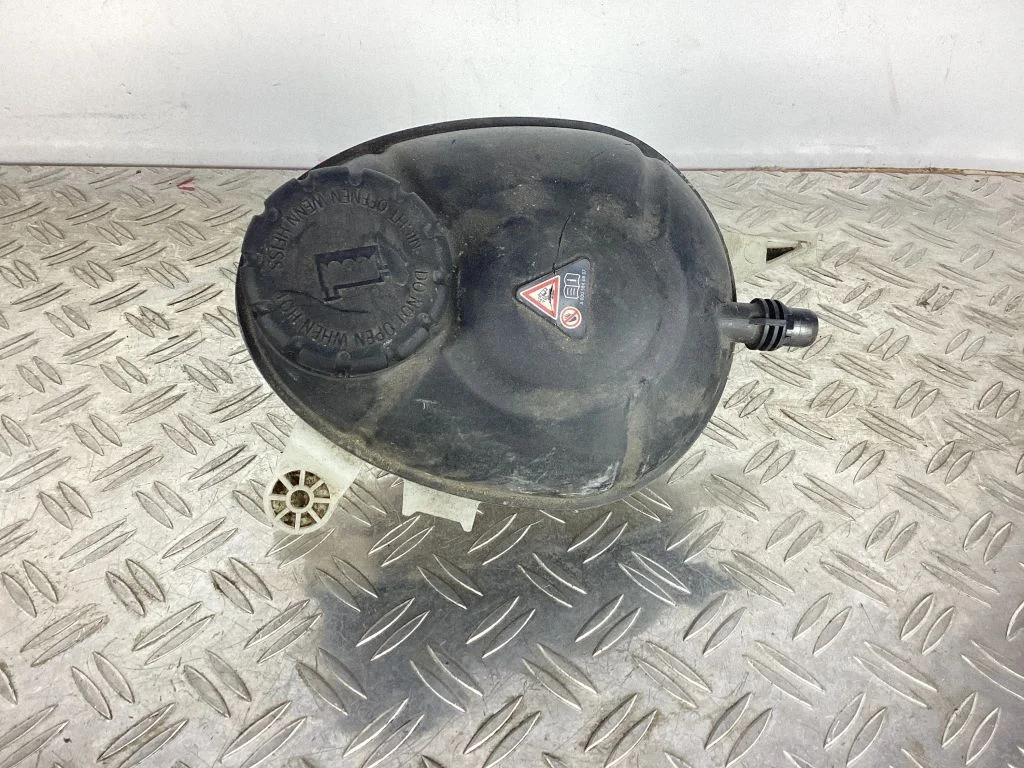 Coolant expansion tank/reservoir – Mercedes-Benz GLC-Class C253 (2016-)