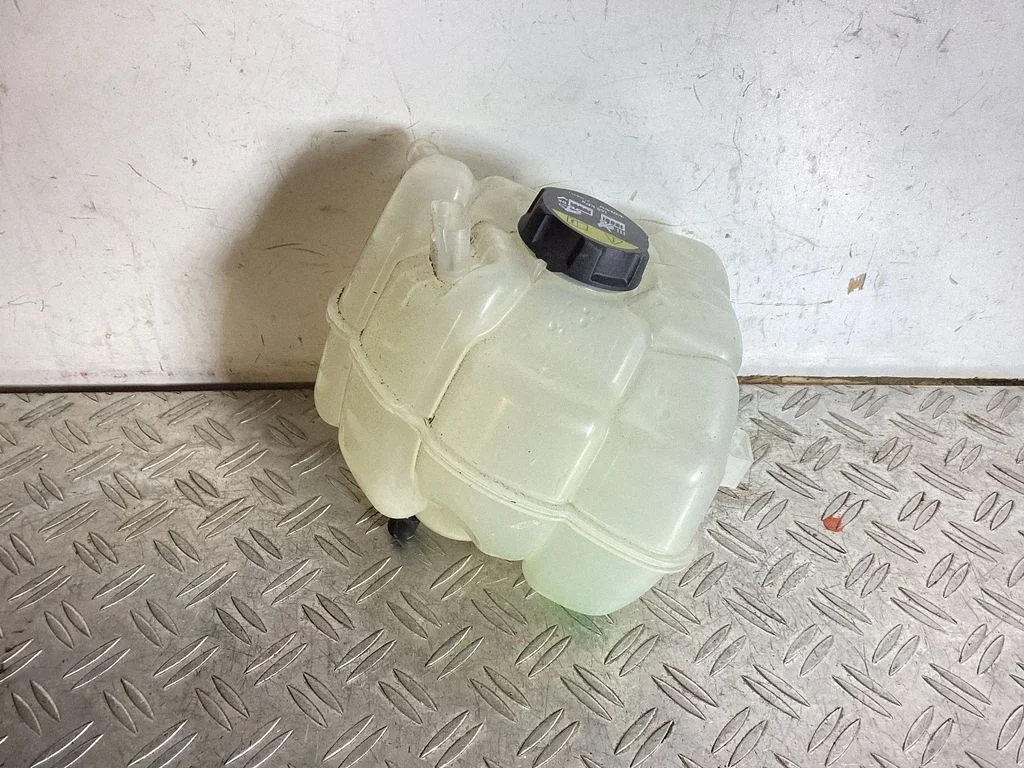 Coolant expansion tank/reservoir – Volvo XC90 (2014-)