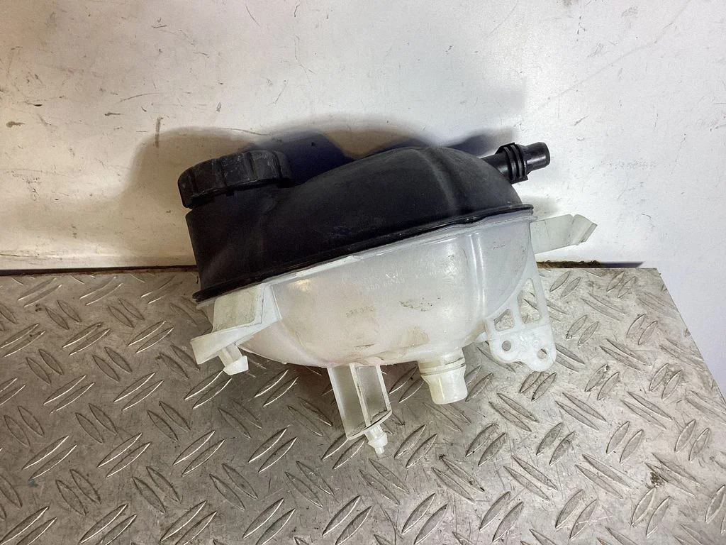 Coolant expansion tank/reservoir – Mercedes-Benz GLC-Class C253 (2016-)