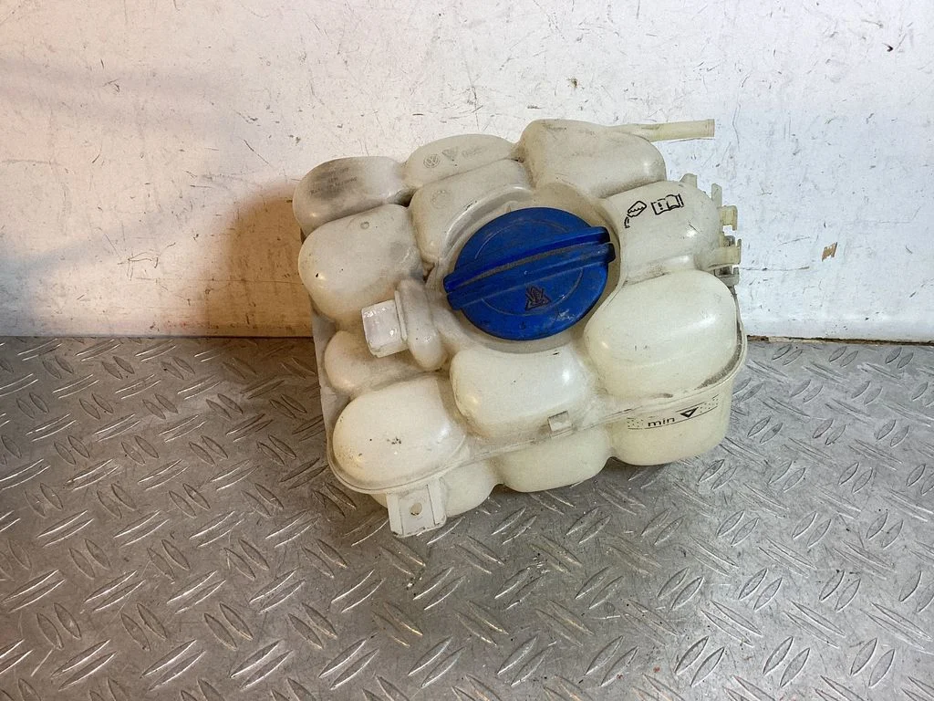 Coolant expansion tank/reservoir – Porsche Cayenne (92A) (2010-2017)