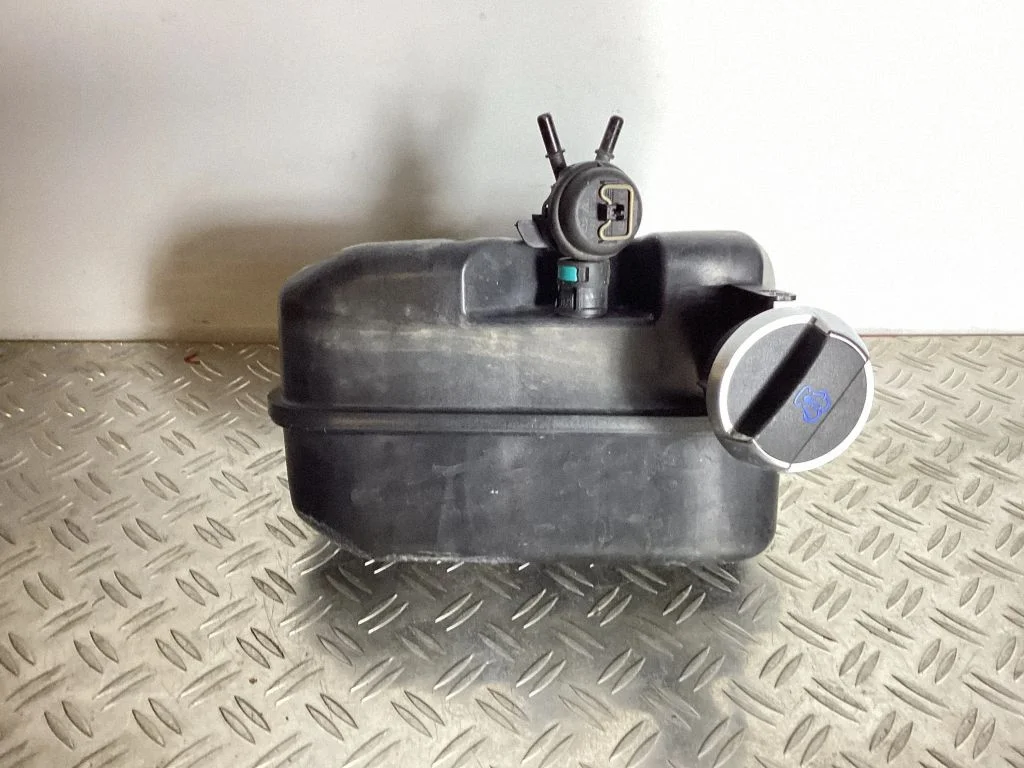 Coolant expansion tank/reservoir – Porsche 911 991 (2011-2019)