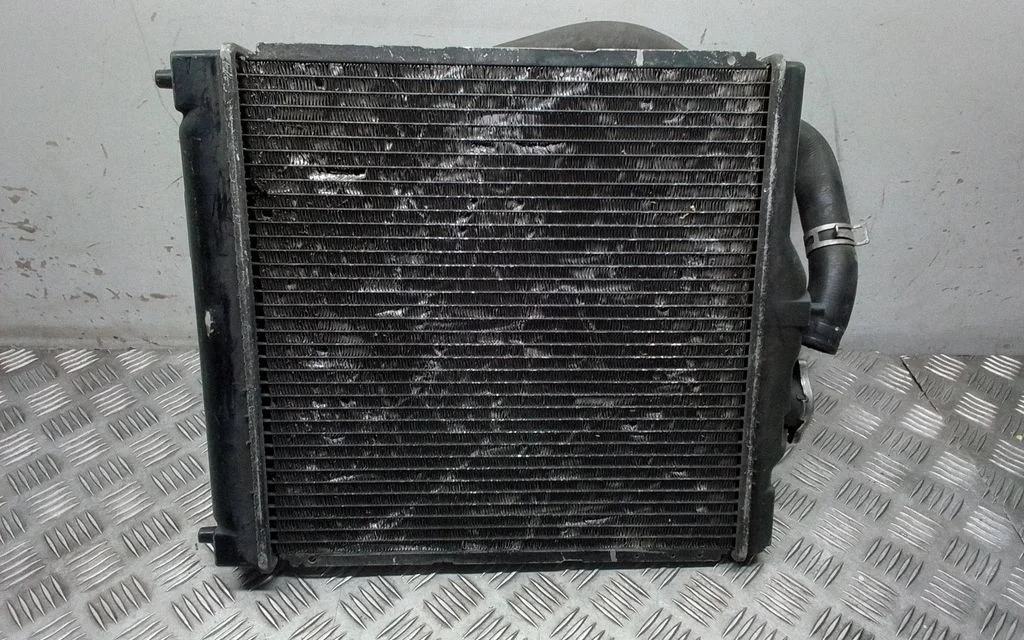 Jahutusvedeliku radiaator 1220009622 – Honda HR-V (1998-2005)