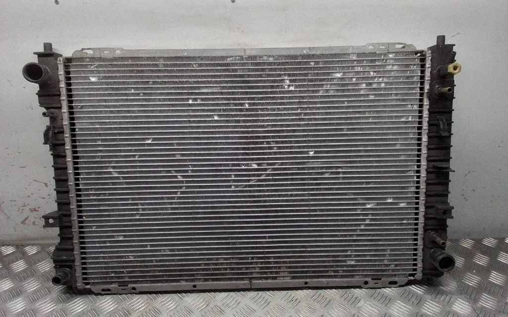 Dzesēšanas šķidruma radiators