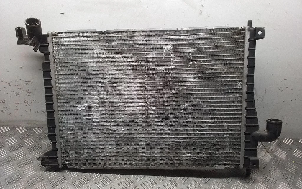 Coolant radiator – Opel Vectra B (1996-2002)