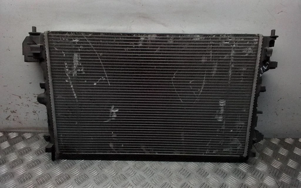 Coolant radiator