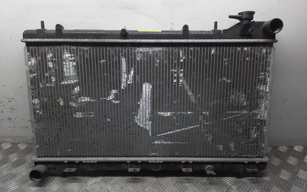 Jahutusvedeliku radiaator – Subaru Forester SF (2000-2003)
