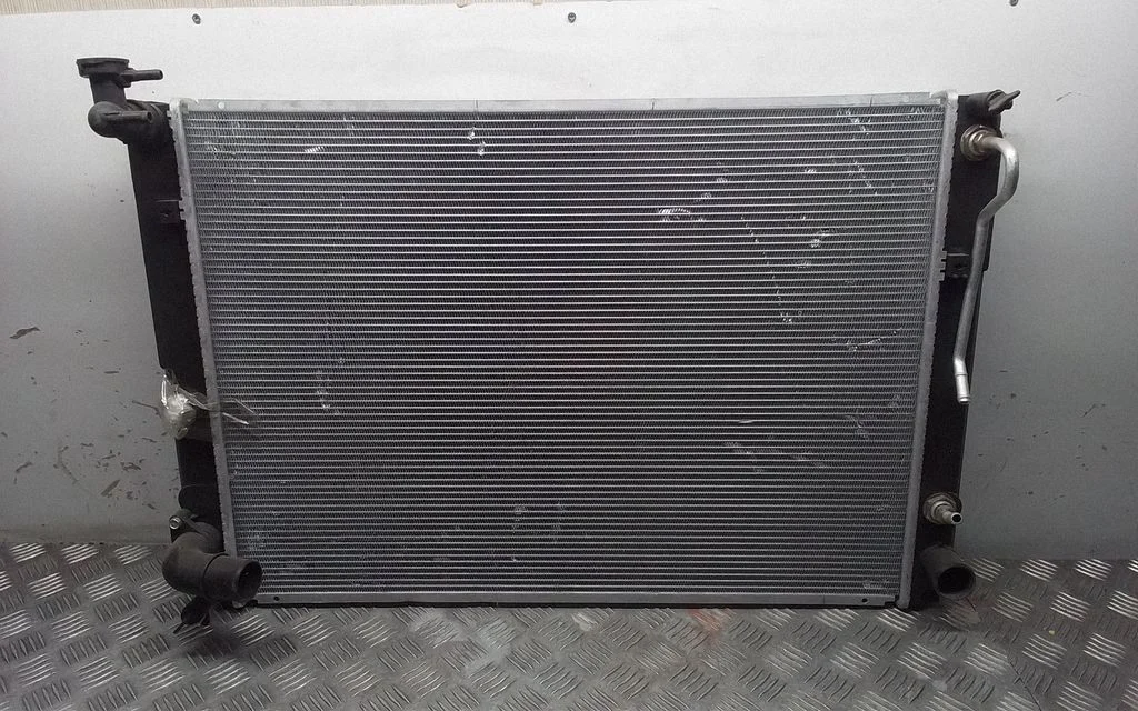 Coolant radiator