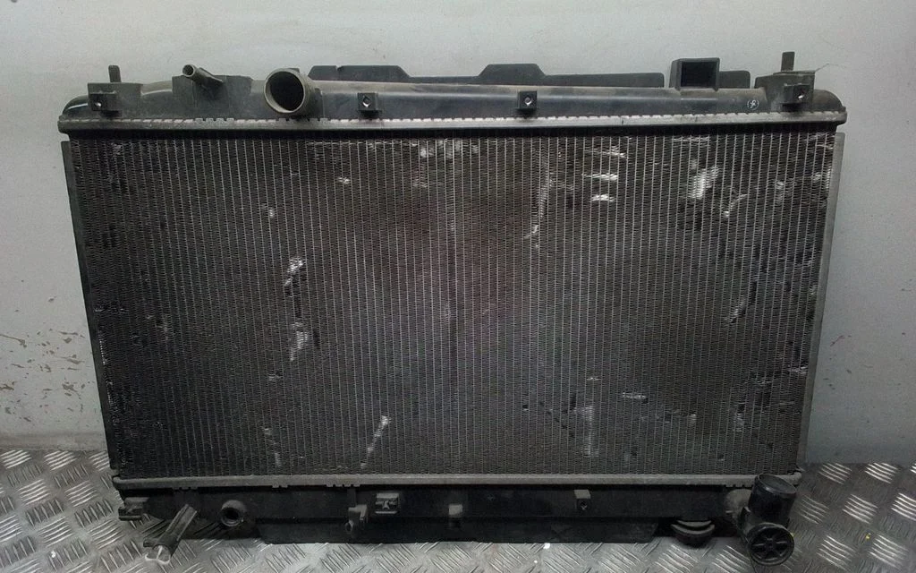 Coolant radiator – Toyota RAV 4 (XA20) (2000-2005)