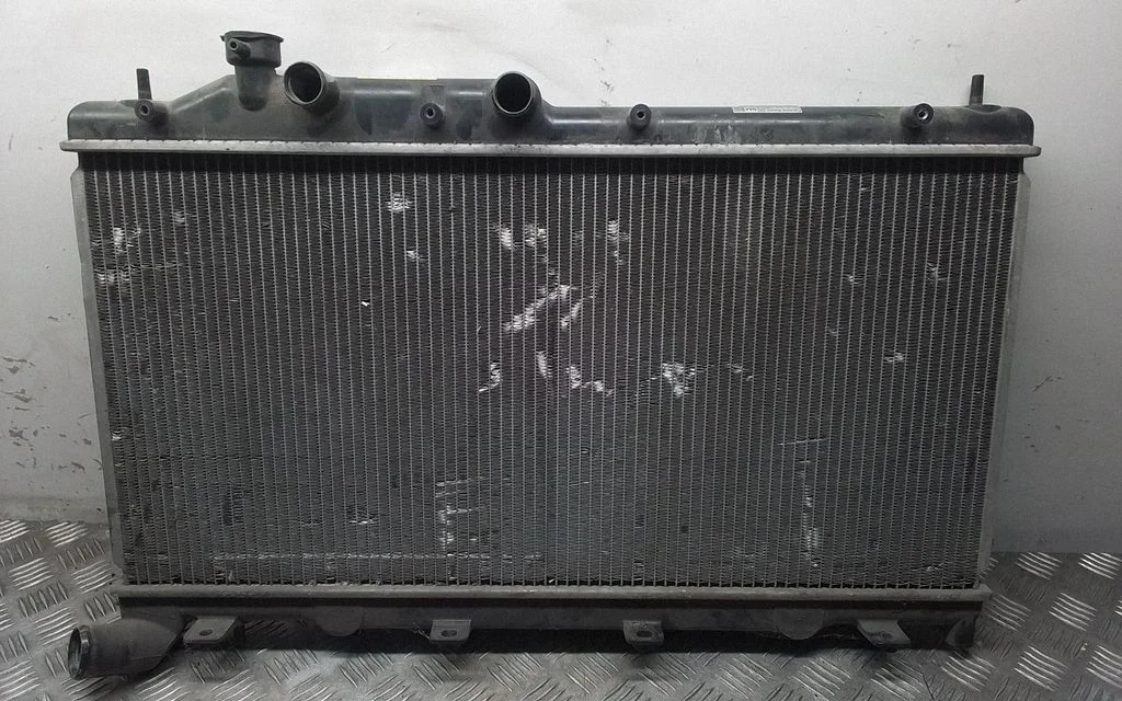 Coolant radiator