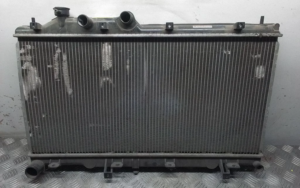 Coolant radiator