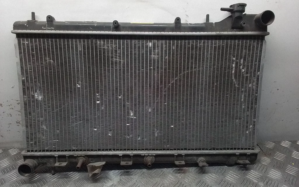 Jahutusvedeliku radiaator – Subaru Forester SF (2000-2003)
