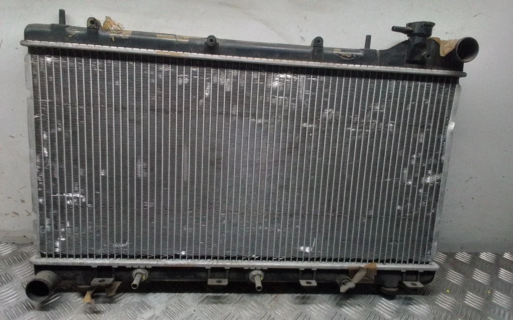 Jahutusvedeliku radiaator – Subaru Forester SF (2000-2003)