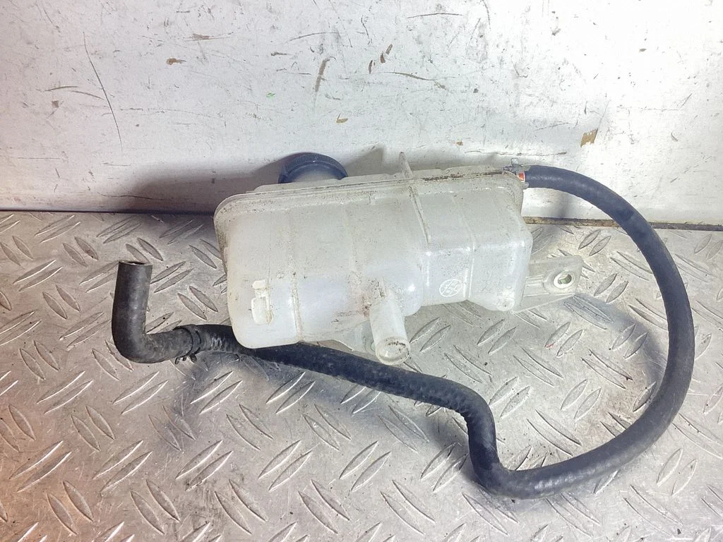 Coolant expansion tank/reservoir – Lexus RX 450H (2016-)