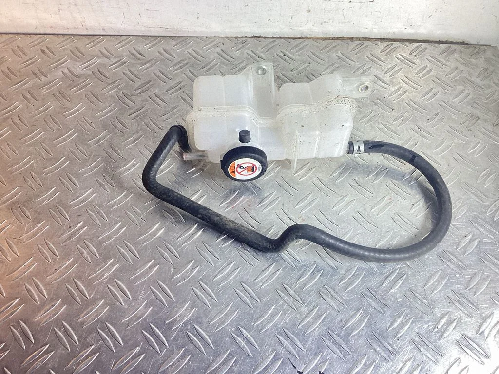 Coolant expansion tank/reservoir – Lexus RX 450H (2016-)