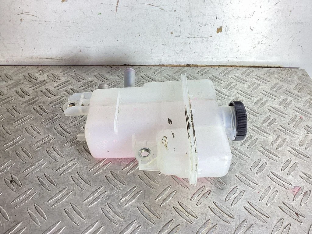 Coolant expansion tank/reservoir – Lexus NX (2021-)