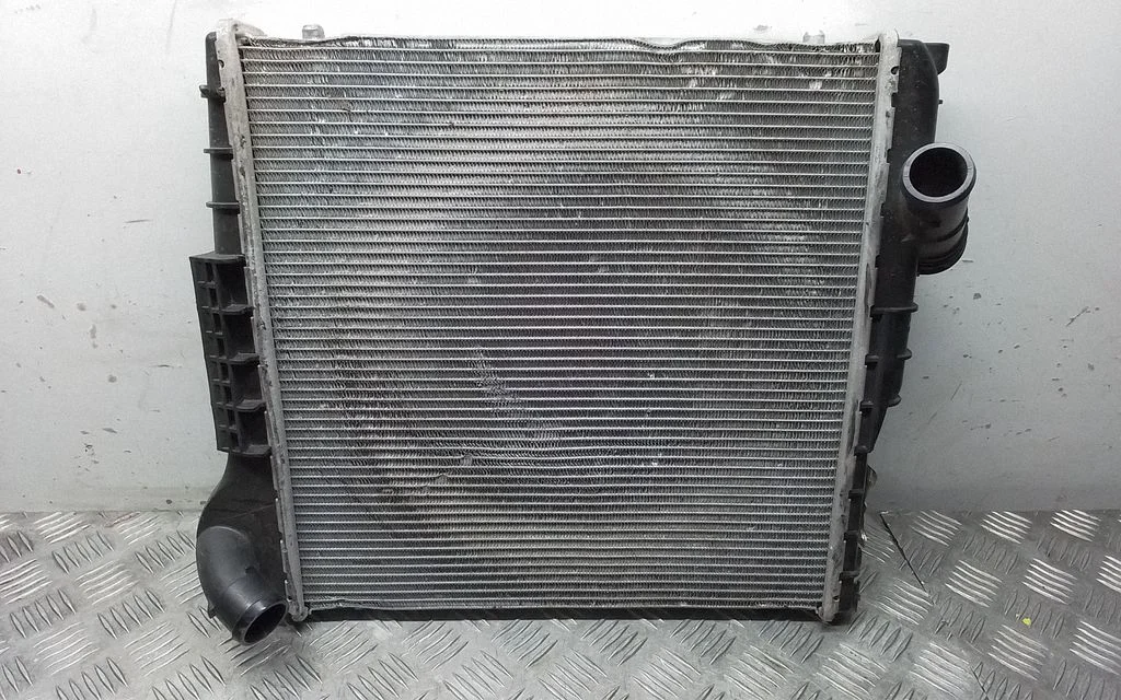 Dzesēšanas šķidruma radiators 9P1121252