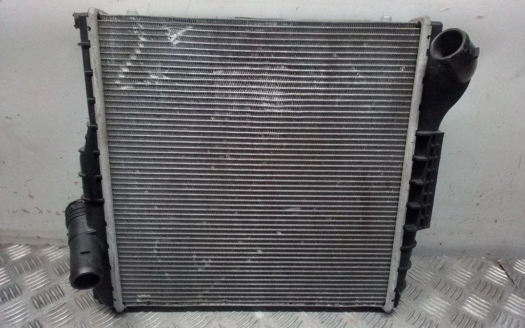Dzesēšanas šķidruma radiators 9P1121252