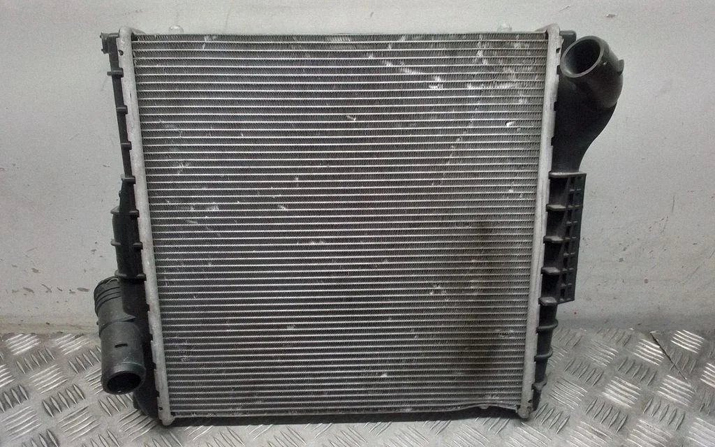 Dzesēšanas šķidruma radiators 9P1121252