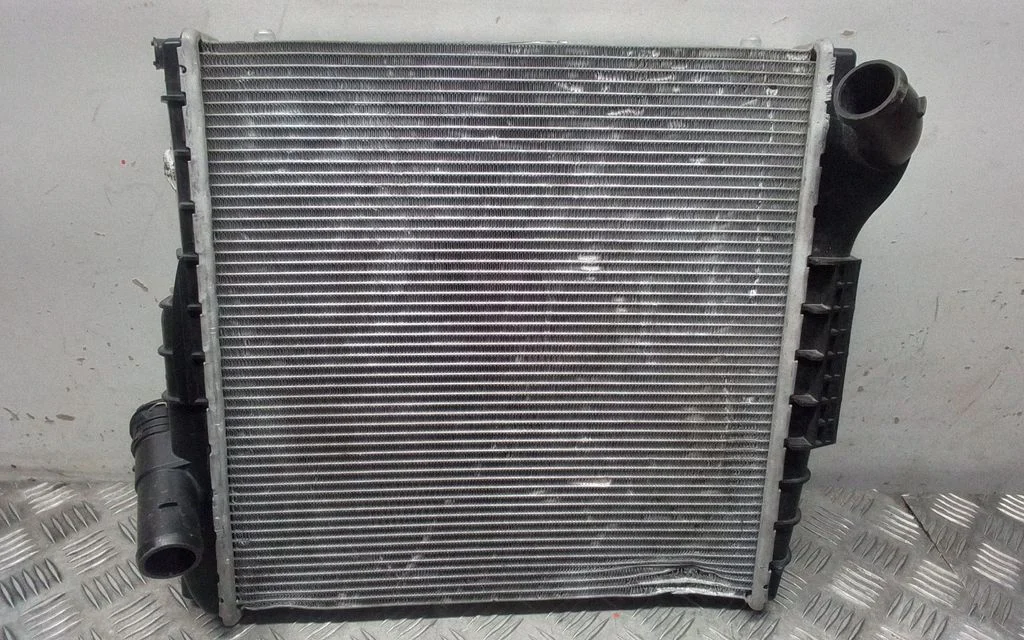 Dzesēšanas šķidruma radiators 9P1121252