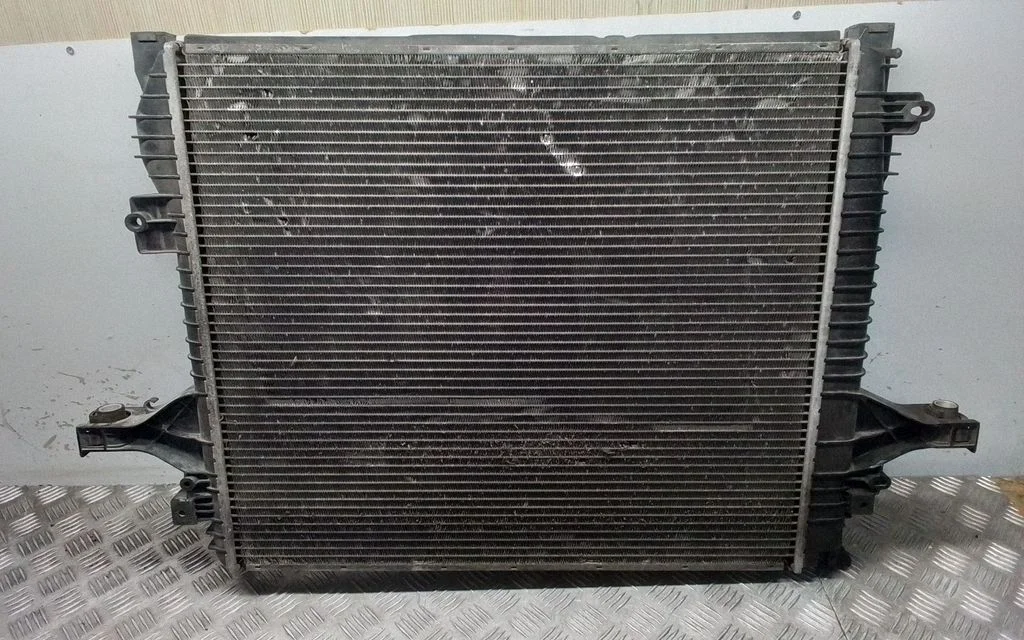 Coolant radiator