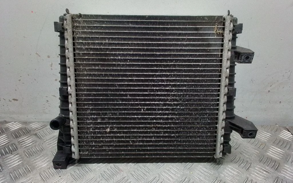 Coolant radiator