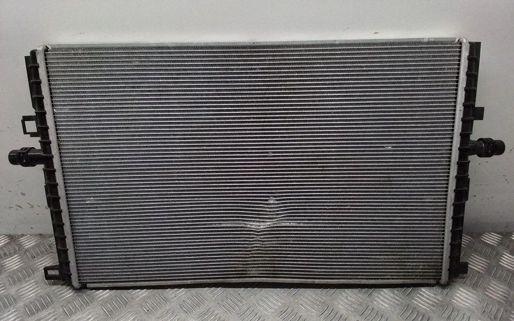 Jahutusvedeliku radiaator 1493395CH