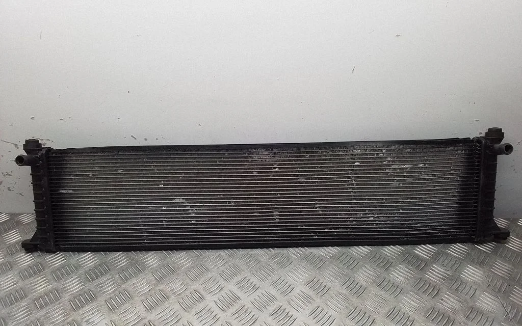 Jahutusvedeliku radiaator – Tesla Model S (2012-)