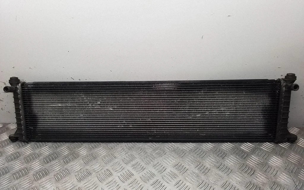 Jahutusvedeliku radiaator – Tesla Model S (2012-)