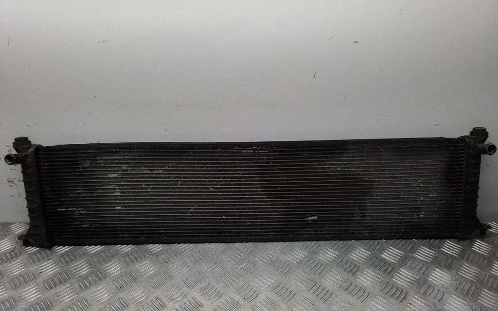 Jahutusvedeliku radiaator – Tesla Model S (2012-)