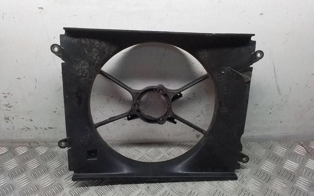 Radiator cooling fan shroud – Toyota Camry (1994-1998)