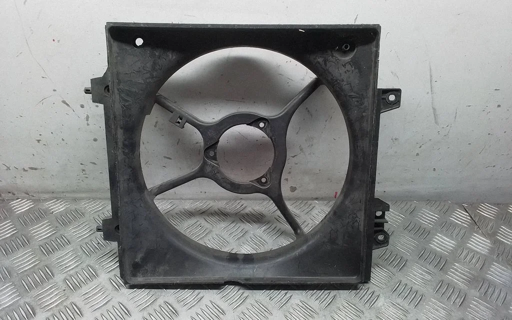 Radiator cooling fan shroud – Subaru Impreza I (1993-2000)