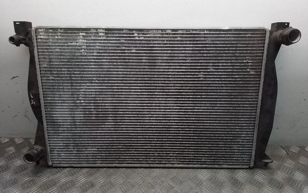 Coolant radiator – Audi A4 S4 B7 8E 8H (2005-2008)