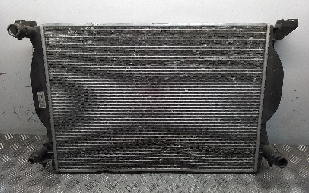 Coolant radiator – Audi A4 S4 B7 8E 8H (2005-2008)