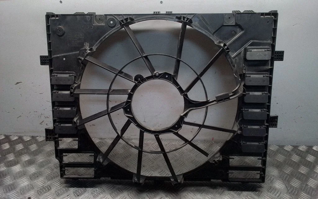 Radiator cooling fan shroud – Porsche Cayenne (92A) (2010-2017)