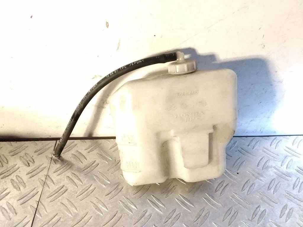 Coolant expansion tank/reservoir – Honda CR-V (2007-2012)