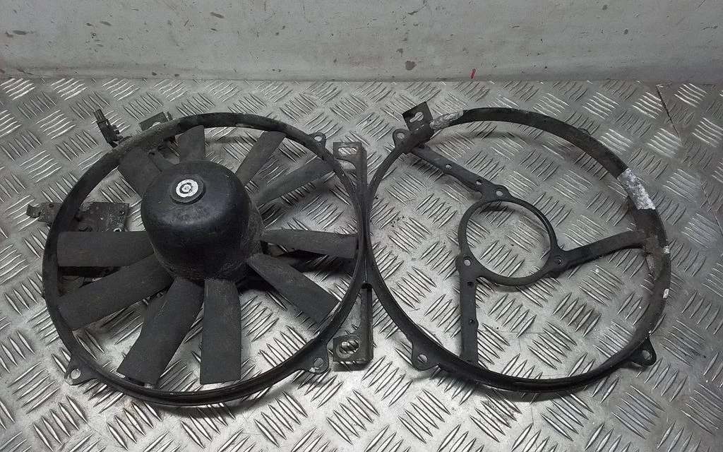 Elektriline radiaatori jahutusventilaator – Mercedes-Benz E-klass W124 (1993-1995)