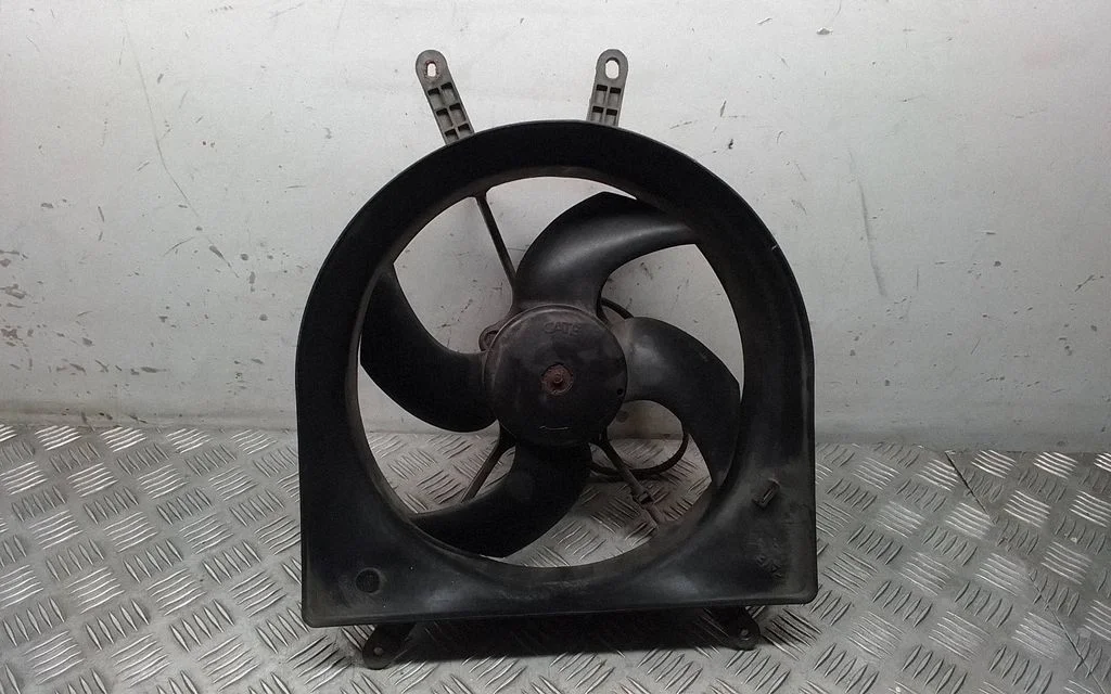 Elektriline radiaatori jahutusventilaator 8240140